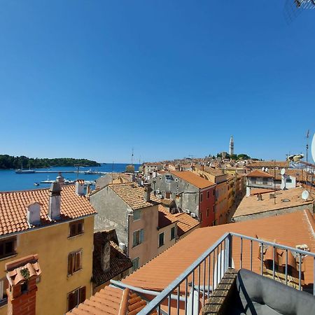 Beautiful Sunsets Over The Roofs Of Rovinj Apartment Exterior photo