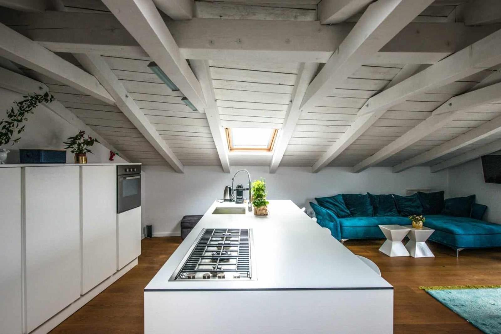 Beautiful Sunsets Over The Roofs Of Rovinj Apartment Exterior photo